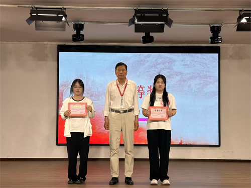 “青春風(fēng)采，五四之光”主題演講活動(dòng)