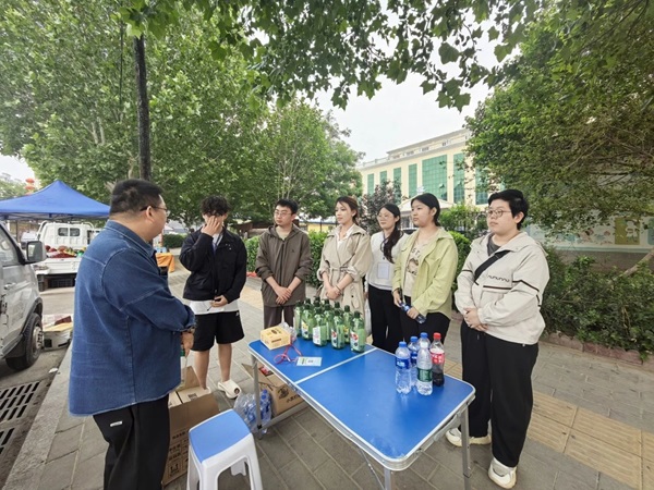 慰問(wèn)活動(dòng)|保定理工學(xué)院|管理科學(xué)與工程學(xué)院赴實(shí)習(xí)基地開(kāi)展實(shí)習(xí)生慰問(wèn)活動(dòng)