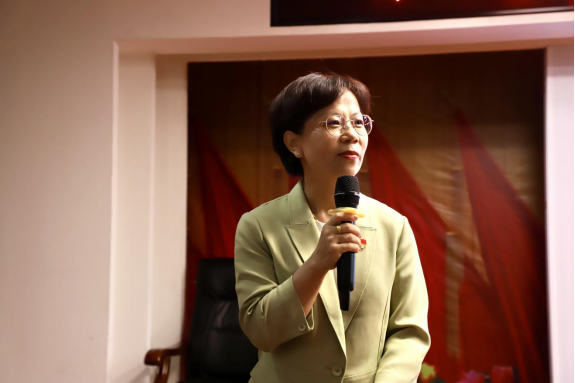 保定理工學院開展深入貫徹 中央八項規(guī)定精神學習教育專題輔導