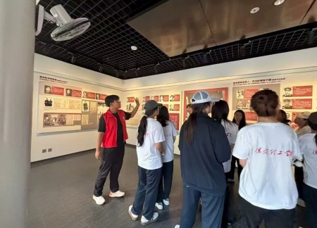 銘記歷史，薪火相傳——保定理工學(xué)院藝術(shù)學(xué)院賡續(xù)紅色基因培育藝術(shù)英才