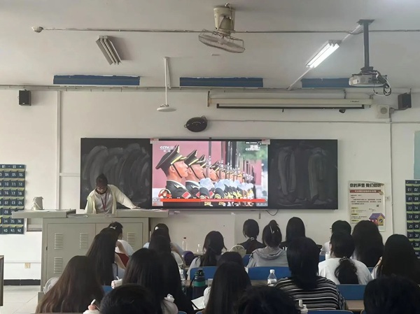 銘記歷史|保定理工學院|管理學院|銘記歷史誓立報國之志，緬懷先烈厚植愛國情懷