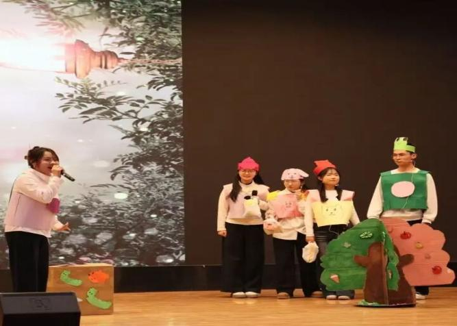 【教育學(xué)院·學(xué)院快訊】以行踐知育桃李，薪火相傳啟新元——教育學(xué)院實(shí)習(xí)表彰大會(huì)暨元旦晚會(huì)圓滿落幕