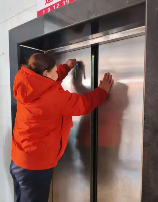 保定理工學(xué)院開(kāi)展宿舍管理人員安全知識(shí)培訓(xùn)工作