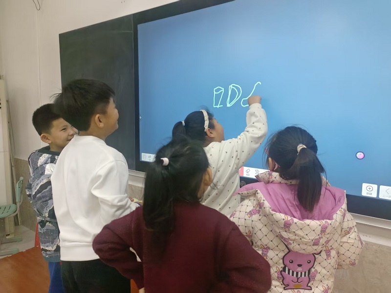 “冬日暖陽(yáng)·成長(zhǎng)伴行” ——校園寒假托管班開啟繽紛冬日時(shí)光